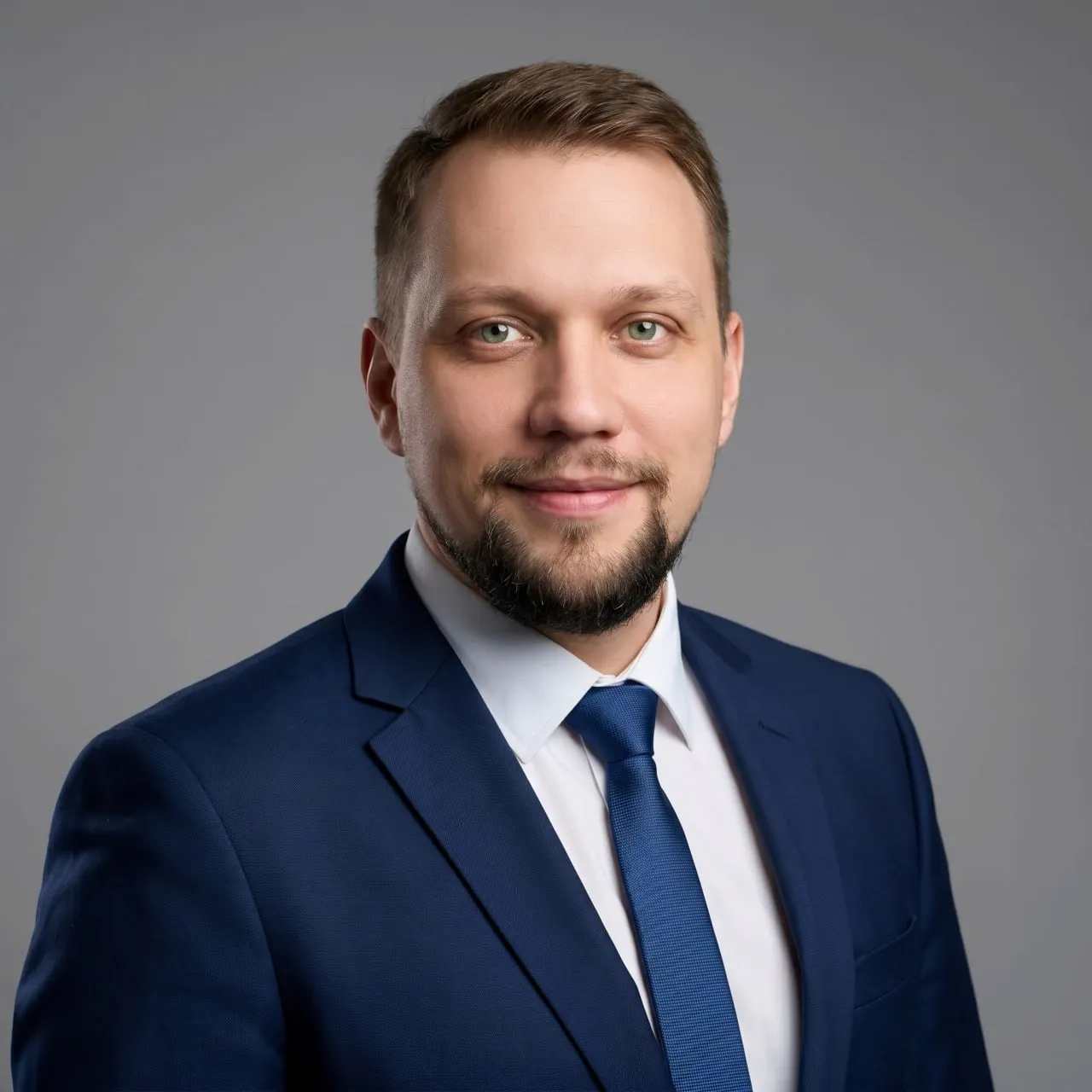 Юрий Сергеевич — менеджер по работе с клиентами